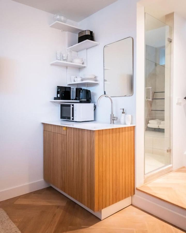 Beautiful Amstel Houseboat Apartment Amsterdam Exterior photo