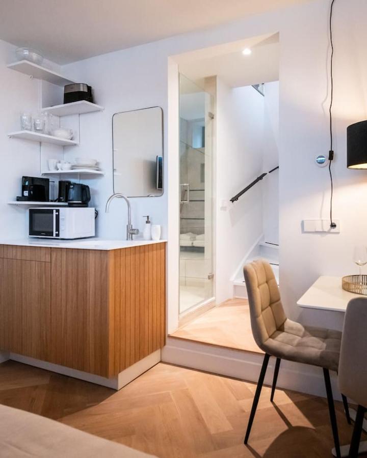 Beautiful Amstel Houseboat Apartment Amsterdam Exterior photo