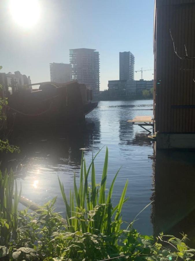 Beautiful Amstel Houseboat Apartment Amsterdam Exterior photo